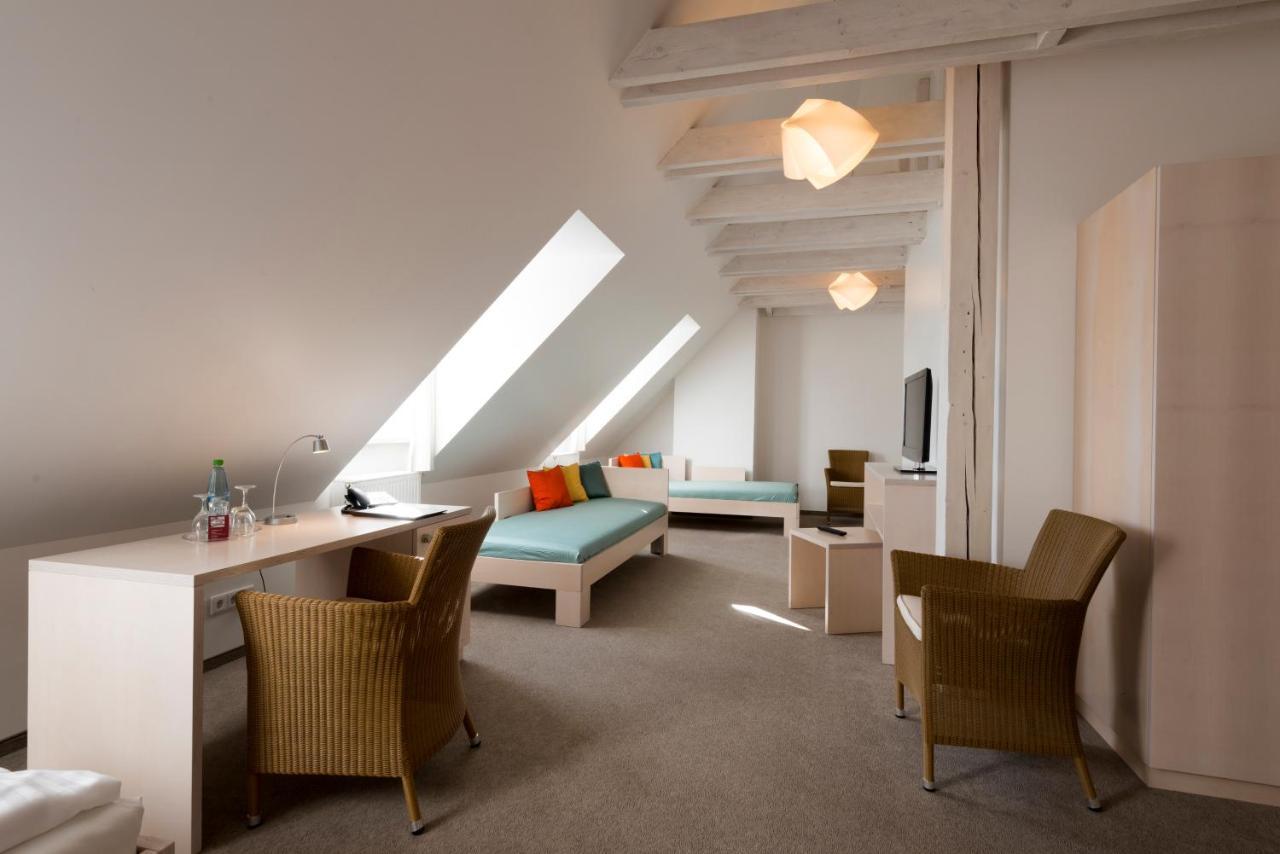 Hotel Gasthof Zum Storch Schlüsselfeld Екстериор снимка