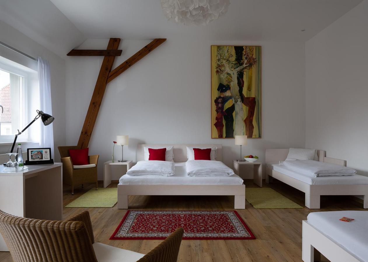 Hotel Gasthof Zum Storch Schlüsselfeld Екстериор снимка